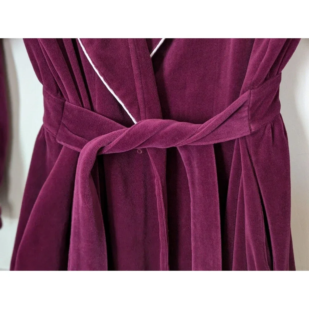 VTG Eileen West Velour Long Robe Womens Large Maroon Belted Stretch Back Lounge